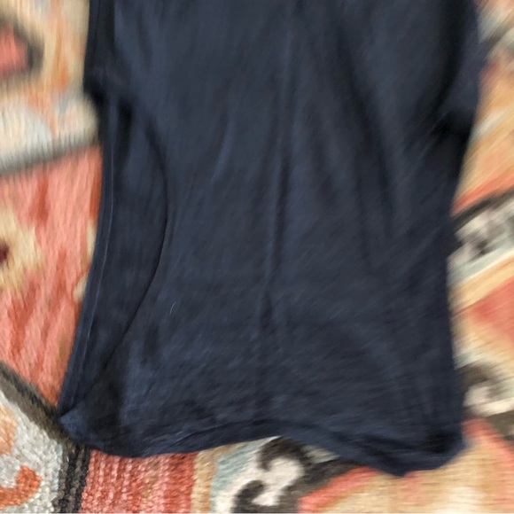 Heavily meditated graphic tank - muscle tank - Picture 3 of 8